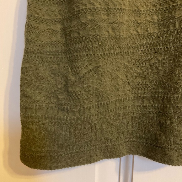 Mossimo tank top - Picture 7 of 7